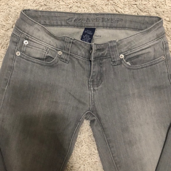 Jeans - Picture 2 of 6